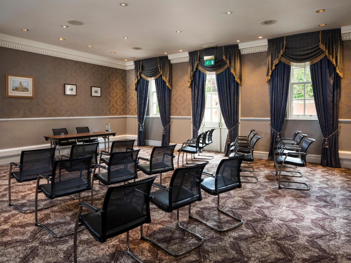 Oulton Hall Hotel, Spa & Golf Resort Leeds  Zewnętrze zdjęcie