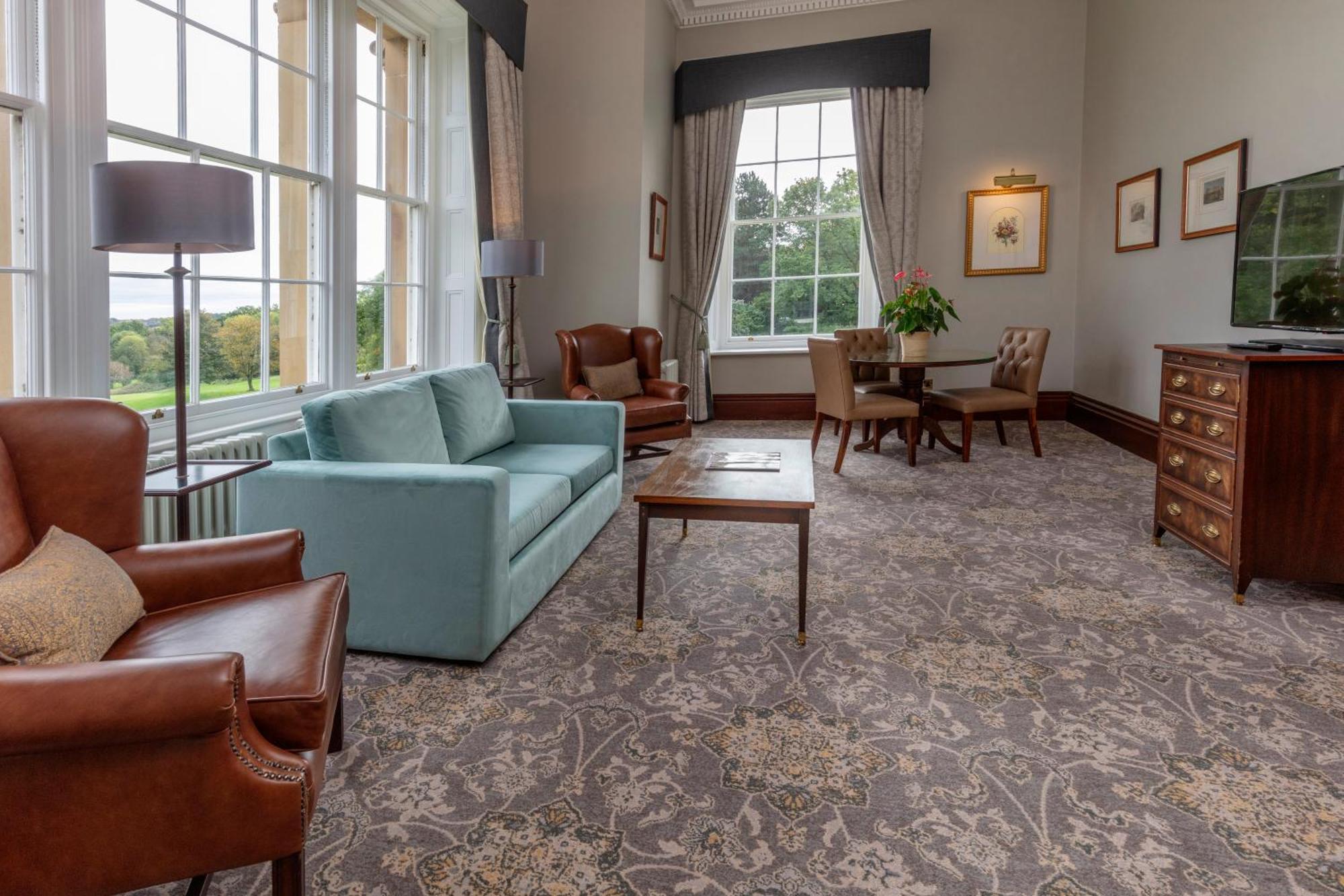 Oulton Hall Hotel, Spa & Golf Resort Leeds  Zewnętrze zdjęcie